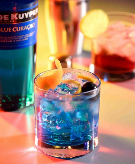 探花礼音乐餐厅 有星级的环境也有大众的消费