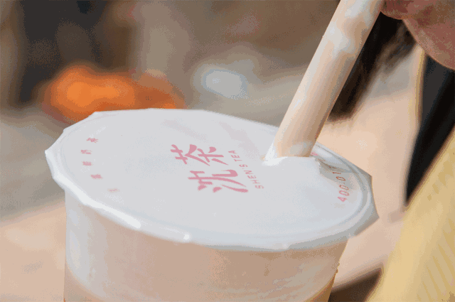 年销325万杯 沈茶这匹奶茶黑马是怎么跑出来的?