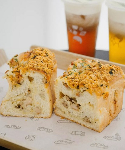 喜茶联名东来顺 神仙组合C位出道!