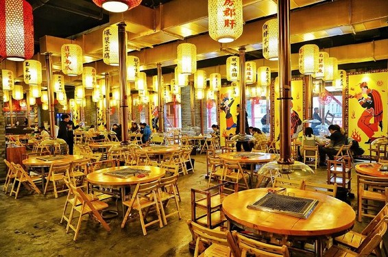 凉山好汉烧烤 顾客等位3小时都要吃的烧烤有什么不同?