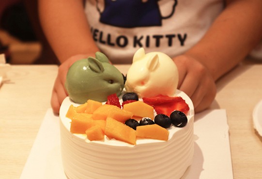 沁园推出休闲小蛋糕系列 这么“萌”怎么舍得吃!