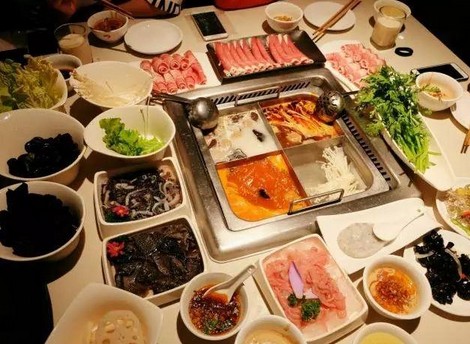 刚宣布取消学生6.9折 不到一天又反悔 海底捞怎么了?