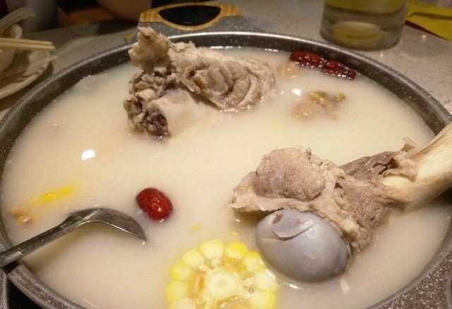 一把骨:用十三年做好一道猪棒骨