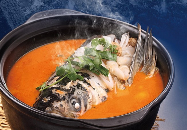 洋庭小馆:一年卖3万多鱼头 单店日营业额曾达两万元