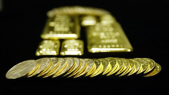 黄金期货周一重挫2.2% 创两个月新低