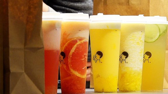 15年开了41万家门店 茶饮行业的下一步应该往哪走?