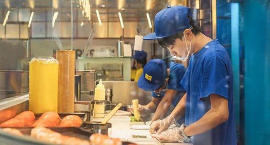 苍井外带寿司:我是怎么5年开出400+加盟店的?