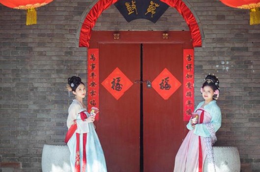 奈雪的茶与超级IP唐妞一起“出道”了!