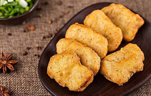 第一佳大鸡排 这块鸡排里藏着金山银山!