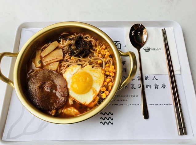 泡面食堂、答案茶 拍照打卡的网红店为何“难逃一死”?