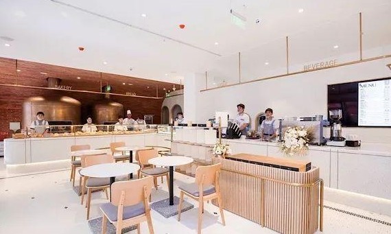 光明牛奶开始卖面包了 “光明悠焙”用鲜奶和面