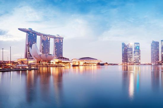 世界经济论坛全球竞争力报告：新加坡超美国跃居第一