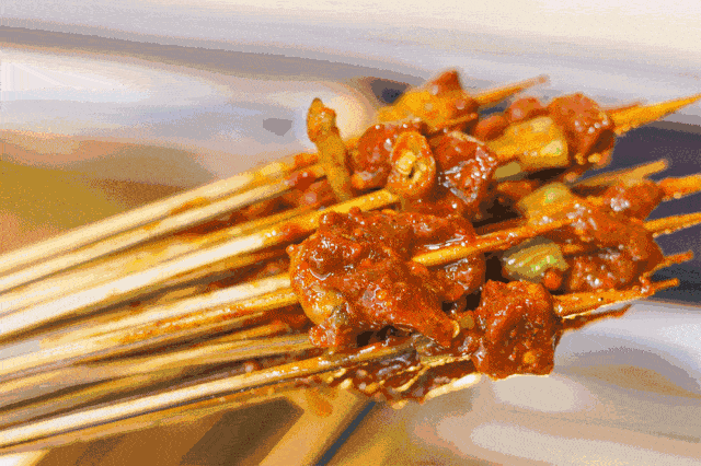 400家门店 年销30亿签 袁记串串香的秘诀在哪里?