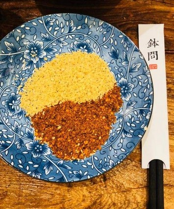 翻台17轮 日均堂食营业额过万 钵问钵钵鸡为什么受欢迎?