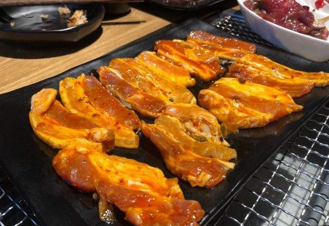 来酒肆烧烤 边喝啤酒边撸串才叫真过瘾!