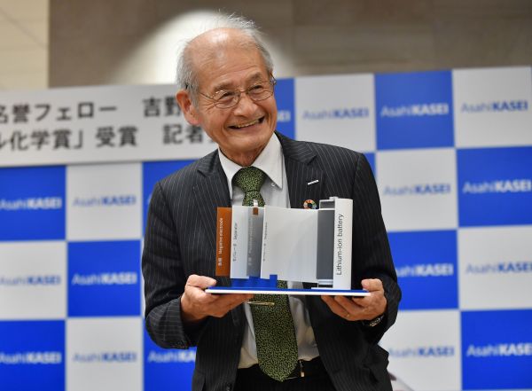 对于中国的锂电池 诺奖得主吉野彰这样看