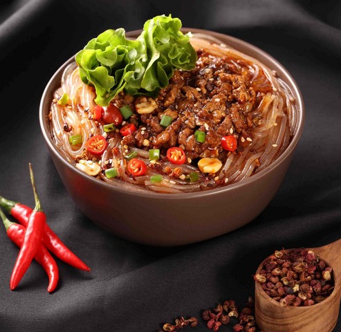 莱得快酸辣粉加盟怎么样?田老板:每天都座无虚席