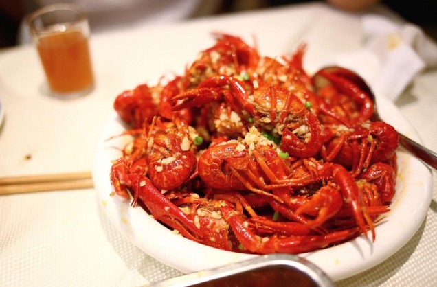 胡大饭馆发家史:做餐饮要有逆向思维