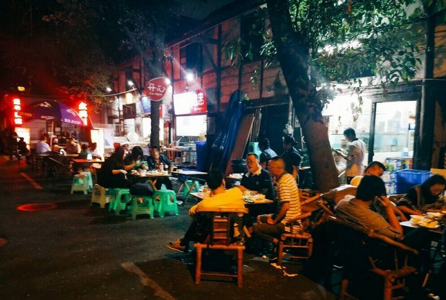 苍蝇馆子成网红 是审美误区还是下一个风口?