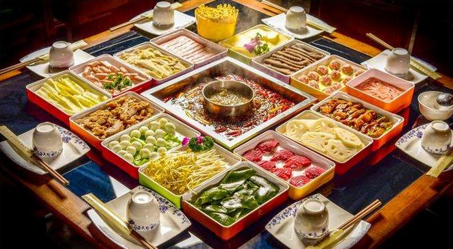 海底捞只是一个火锅店?张勇打造的是一个海底捞“帝国”