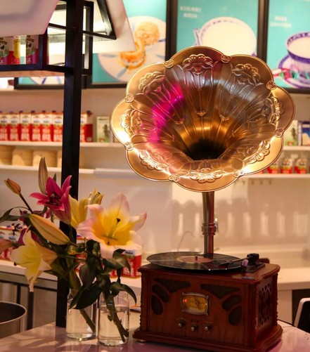 香港粤北鼻贵阳首店开业 寻味“老香港”