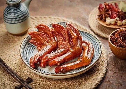 卤囧:随时随地满足味蕾的“卤味轻美食”