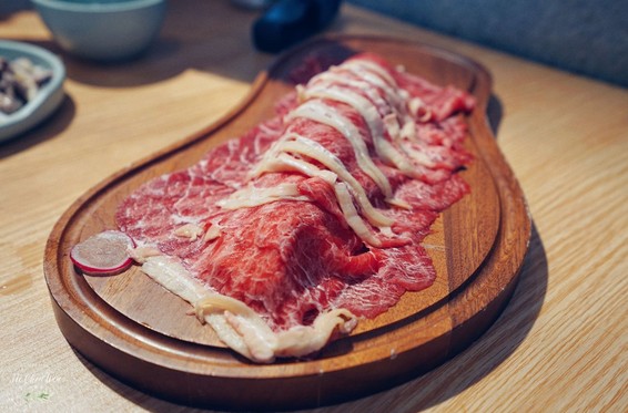 天然食材的美味、三亚风情的热浪 都在这只嗲嗲的椰子鸡!