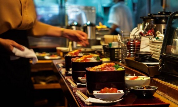 餐饮店成本升高却不敢涨价?这几招教你巧妙地涨!