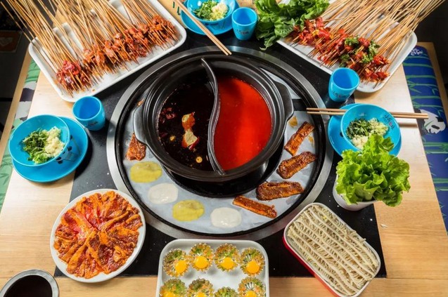 想不被喜爱都难 小龙串烧开启“边涮边烤”新体验