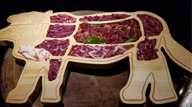 庖丁家水煮牛排火锅:更懂牛肉的品牌 给您的不仅是新鲜