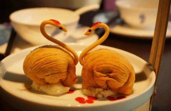 西堤牛排、鹅夫人、鮨鲜 王品的品牌为什么能做一个火一个?