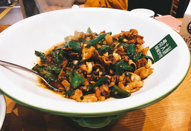 单凭一道辣椒炒肉 费大厨怎样称霸湖南市场?