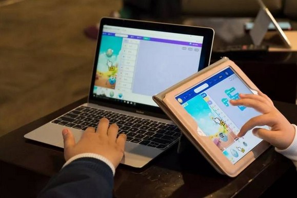 妙小程雷暴?家长已无法联系上授课老师