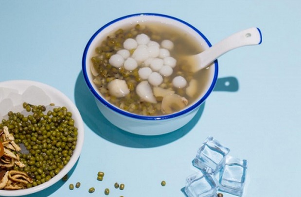 糊先生糖水铺:10元能吃饱 20块能吃撑