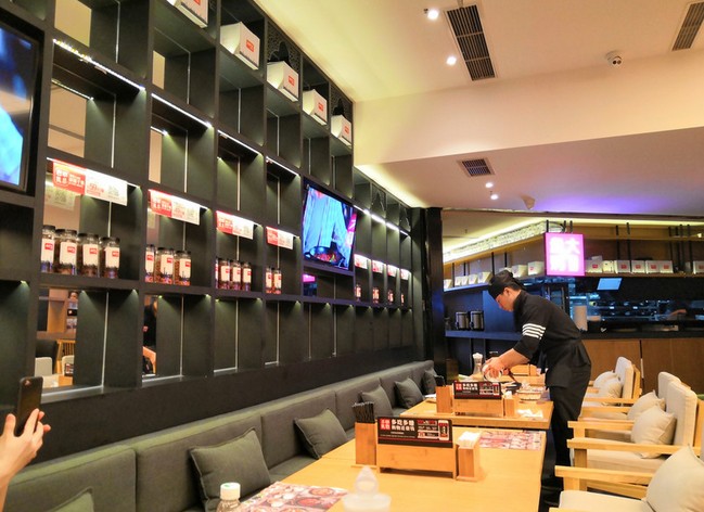 小巴扎:将美味带到城市 将希望带到新疆贫困农村