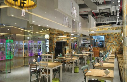 让食材发挥最大的本源作用 韦小宝的菜主打“无水”火锅