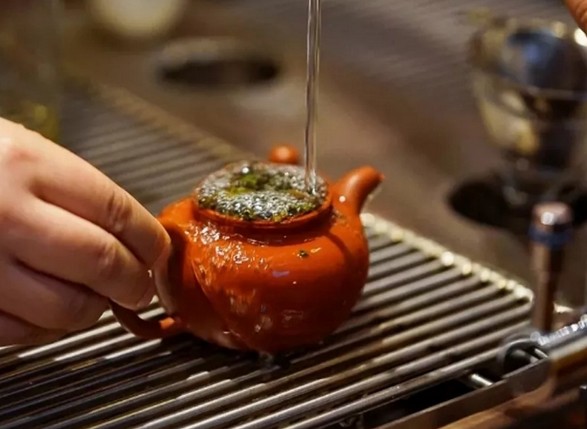 京盛宇:让年轻人不再“害怕”喝茶