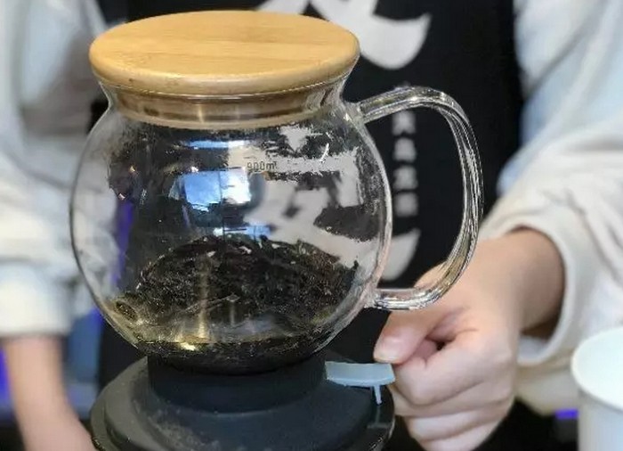 主推“店中店”模式 吸客奶茶计划新开100家店