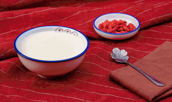 成立两年开出500家 五条人糖水铺为什么被加盟商信任?