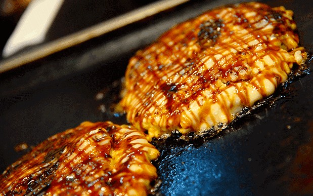 靠一款榴莲芝士烧饼成网红 饼在烧要把中式烧饼发扬光大
