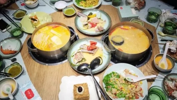 空姐辞职创业 朴田泰式火锅有什么不同?