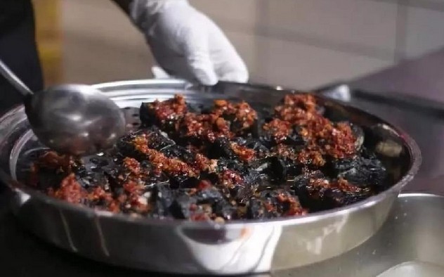 打破臭豆腐特产属性 黑色经典将转向零售赛道