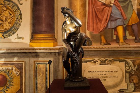 一件年代存疑的《沐浴的维纳斯》雕塑引发的争议