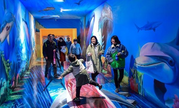 周黑鸭智趣乐园开放 占地149亩宛若童话乐园