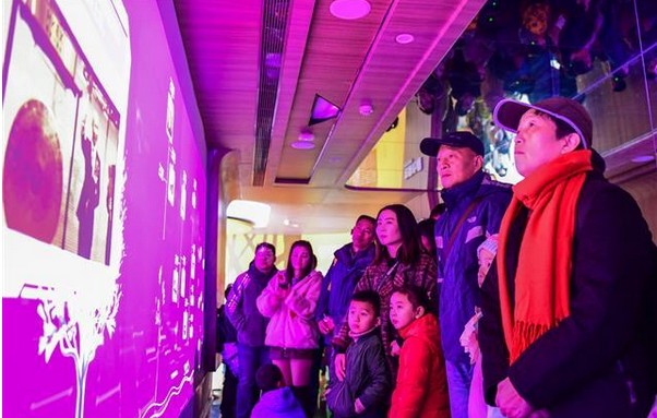 周黑鸭智趣乐园开放 占地149亩宛若童话乐园