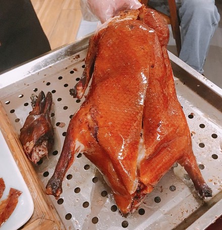 复活千年汴京烤鸭 成师傅:食材是我们的生命