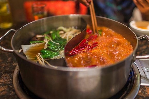 火锅加盟模式先行者 “小天鹅”是怎么飞出重庆的?