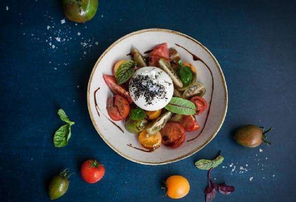 gaga鲜语:隐藏在鲜果茶里的“照相馆”