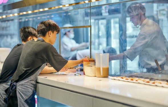 100平米小店1天翻台7遍 猩巷醉麻辣串串怎么做到的?