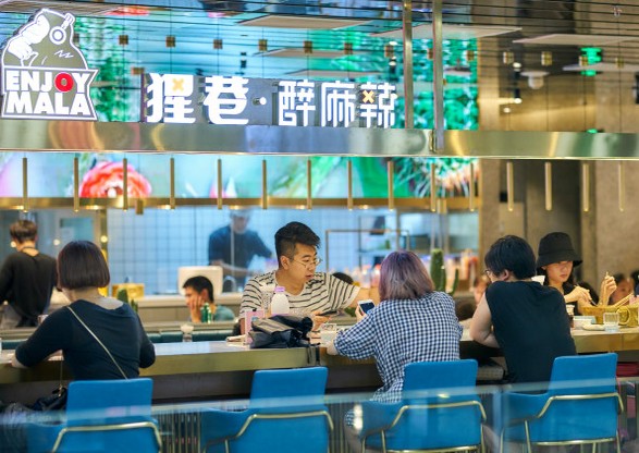 100平米小店1天翻台7遍 猩巷醉麻辣串串怎么做到的?